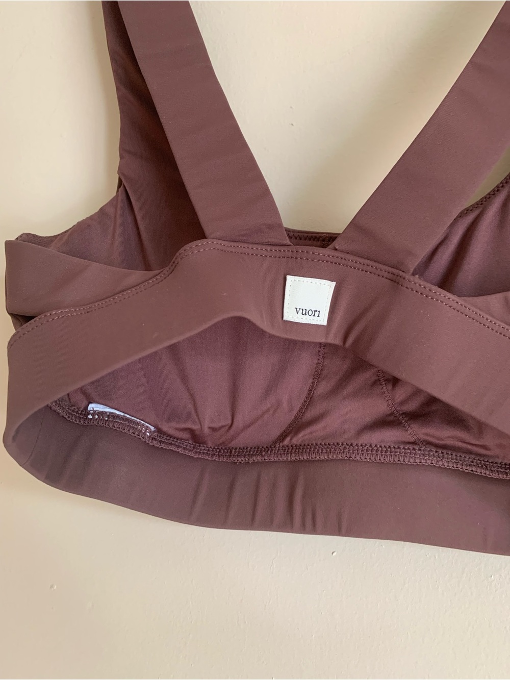 Vuori Womens Bra Size Small Stride Sports Bra Athletic Top Mauve Intimates - Picture 4 of 4